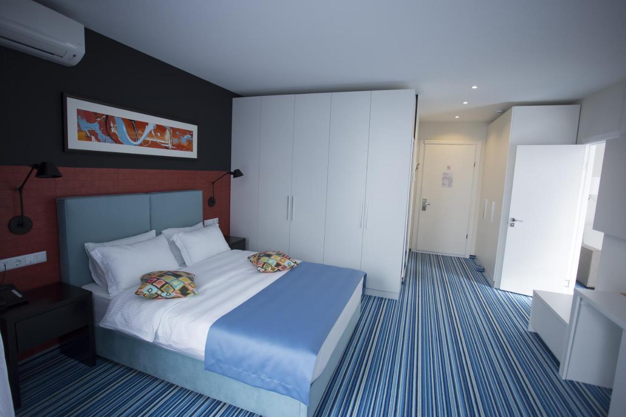 Aparthotel Tangerine Batumi Exterior photo