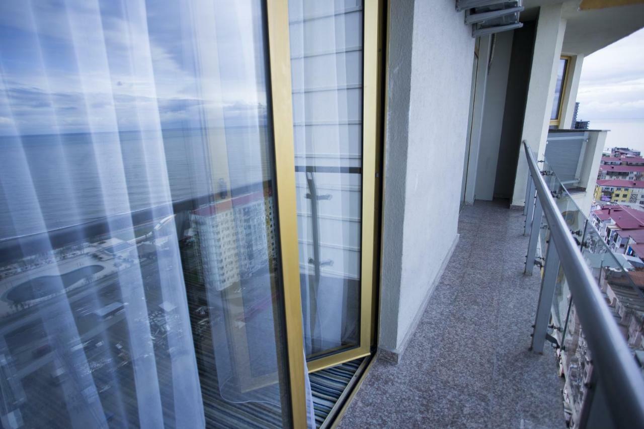 Aparthotel Tangerine Batumi Exterior photo