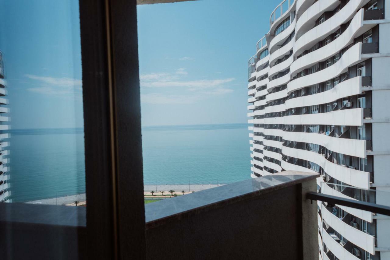 Aparthotel Tangerine Batumi Exterior photo
