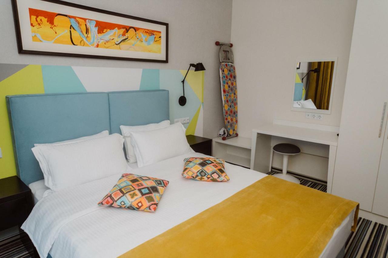 Aparthotel Tangerine Batumi Exterior photo